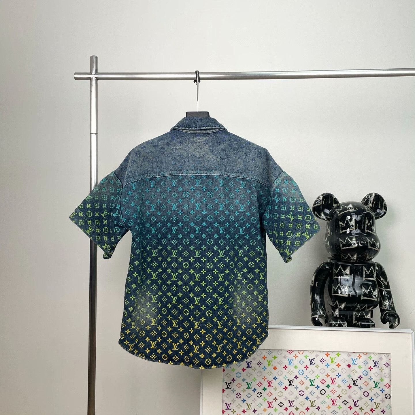 Louis Vuitton Louis Vuitton Retro Shirt s Men Size US S / EU 44-46 / 1 - 2 Thumbnail