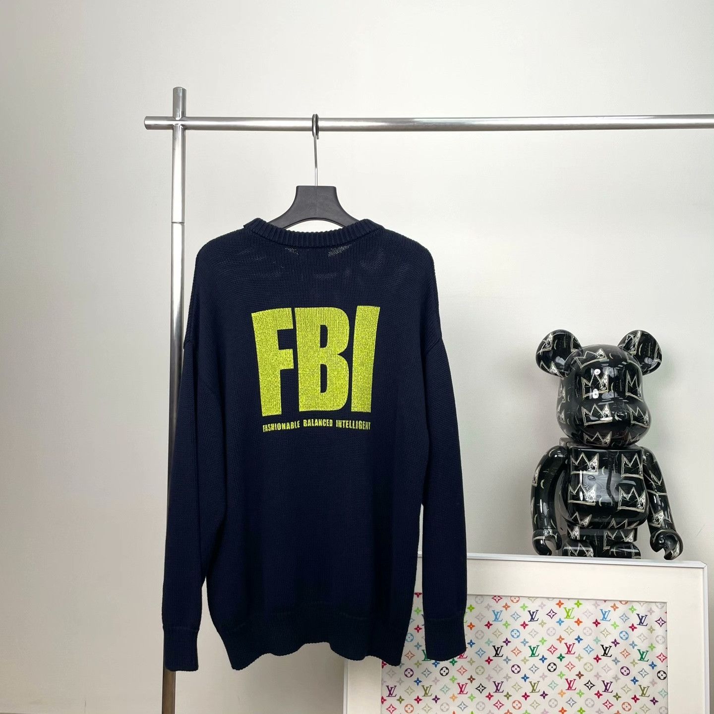Balenciaga Balenciaga Printed Sweater s Men Size US S / EU 44-46 / 1 - 3 Thumbnail