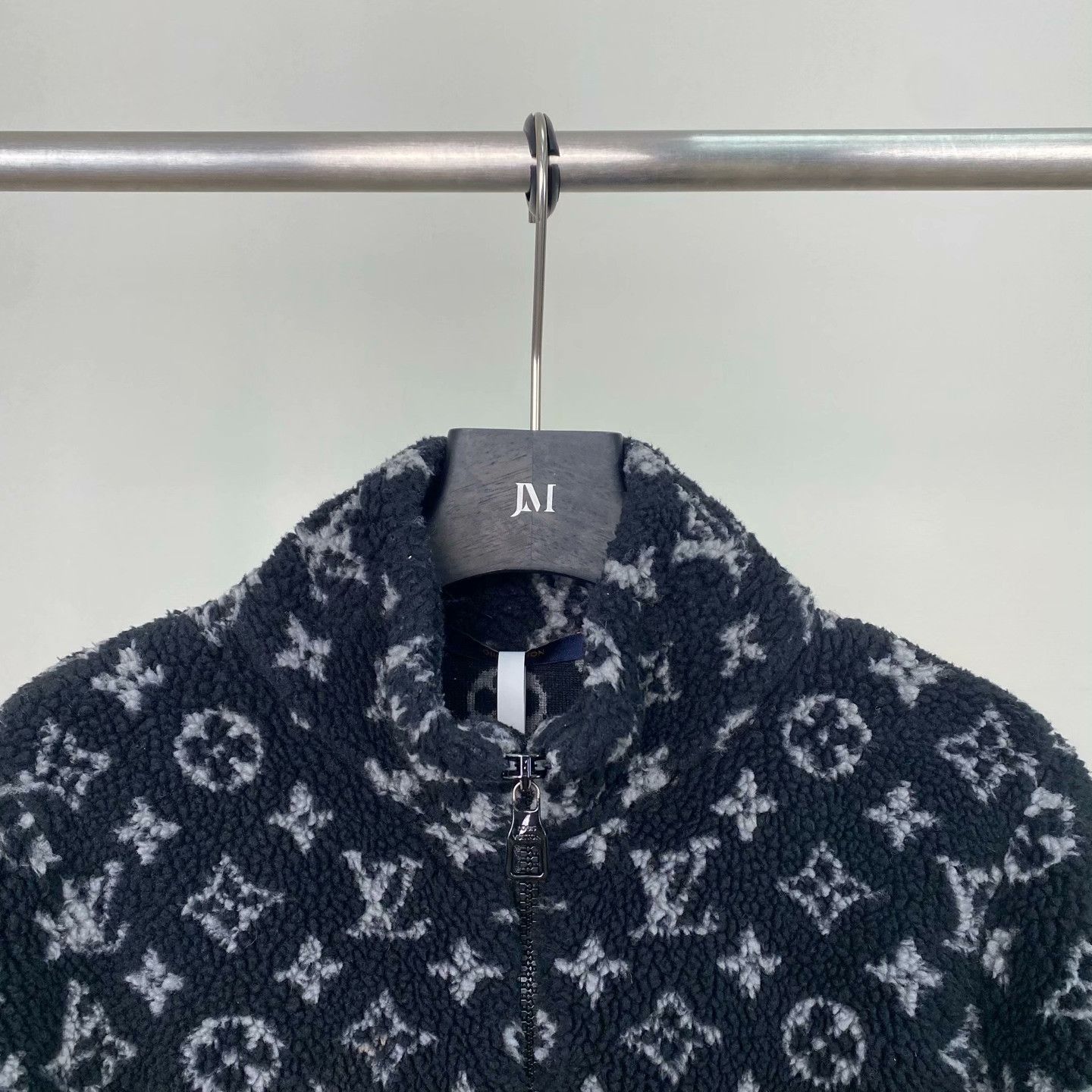 Louis Vuitton Louis Vuitton Retro Light Jacket s Men Size US S / EU 44-46 / 1 - 3 Thumbnail