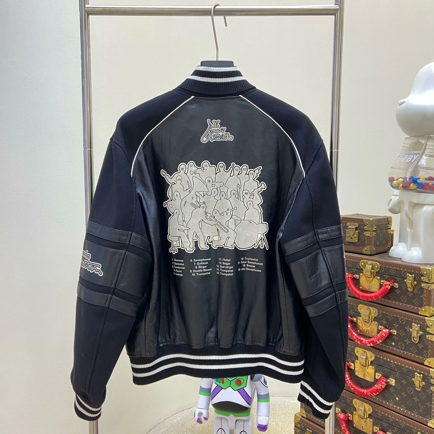 Louis Vuitton Louis Vuitton Retro Light Jacket m Men Size US M / EU 48-50 / 2 - 2 Thumbnail
