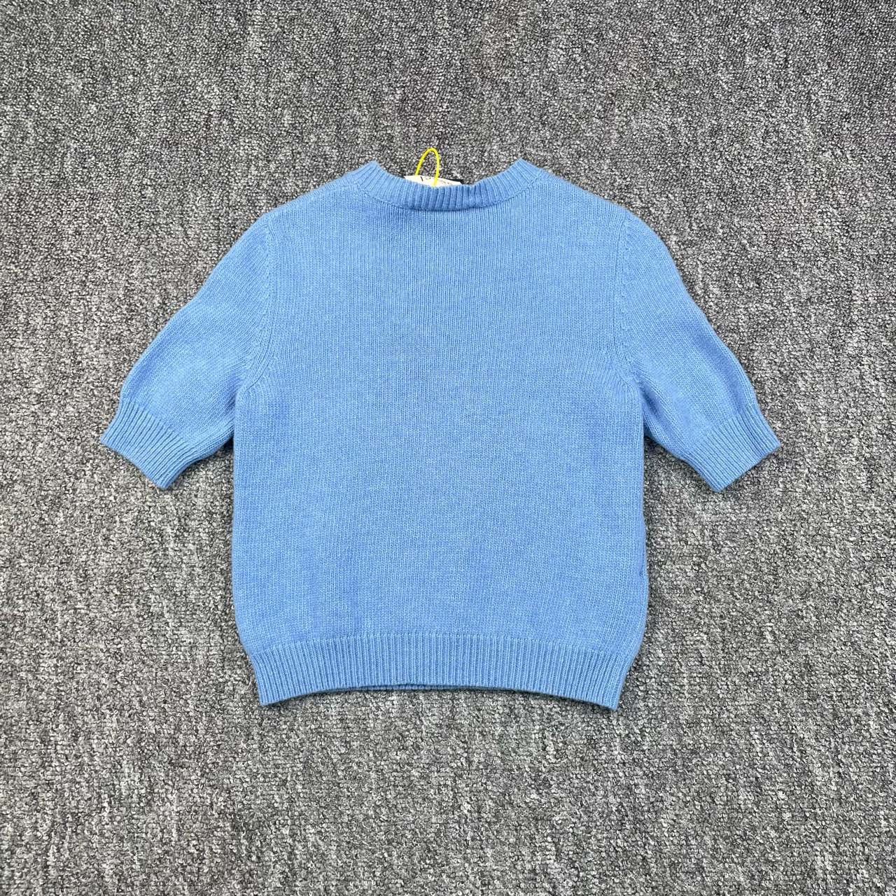 Gucci Gucci Wool Cropped Sweater L Women Size L / US 10 / IT 46 - 2 Thumbnail