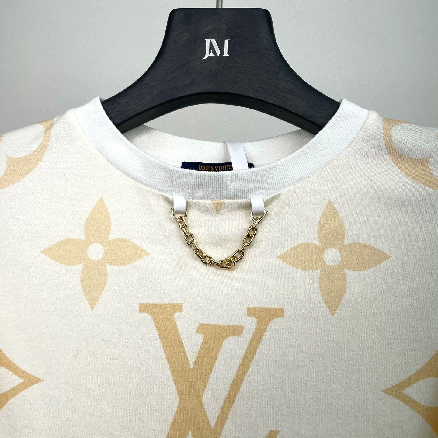 Louis Vuitton Louis Vuitton Retro Printed Multi T-Shirt XS Women Size XS / US 0-2 / IT 36-38 - 3 Thumbnail