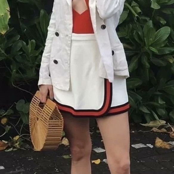 Gucci Gucci Striped White Skirt 26 Women Size 26" / US 2 / IT 38 - 4 Thumbnail