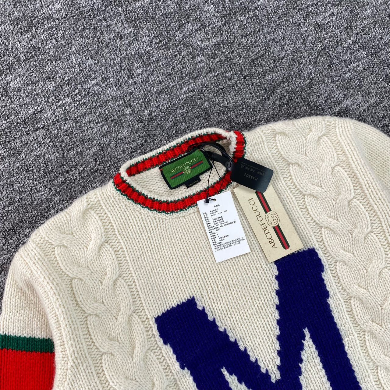 Gucci Gucci White Sweater L Women Size L / US 10 / IT 46 - 3 Thumbnail