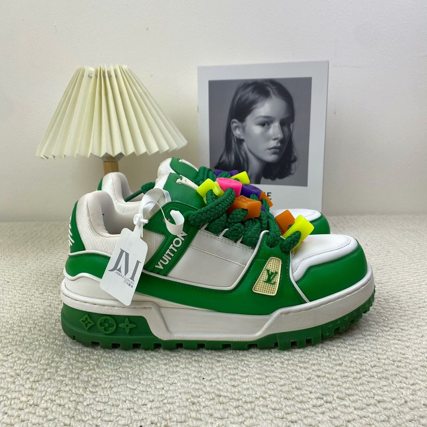Louis Vuitton Louis Vuitton Lowtop Sneakers 7 Men Size US 7 / EU 40 - 2 Thumbnail