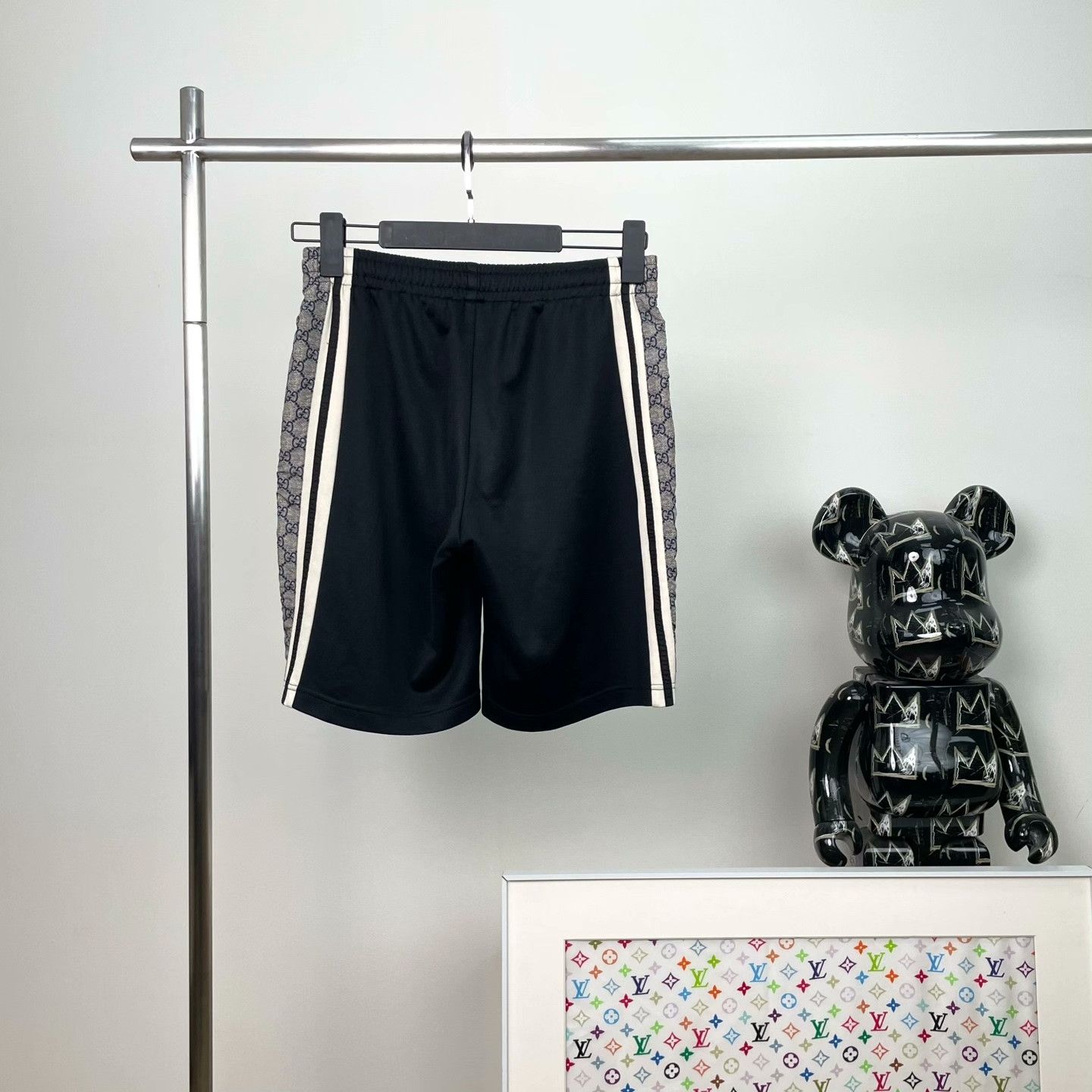 Gucci Gucci Casual Striped Shorts 32 Men Size US 32 / EU 48 - 2 Thumbnail