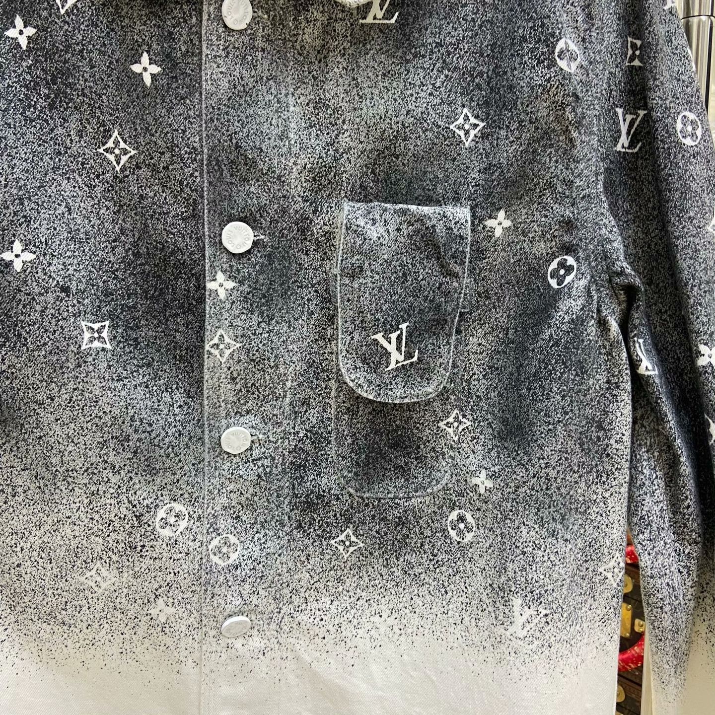 Louis Vuitton Louis Vuitton Denim Gradient Multi Shirt m Men Size US M / EU 48-50 / 2 - 3 Thumbnail