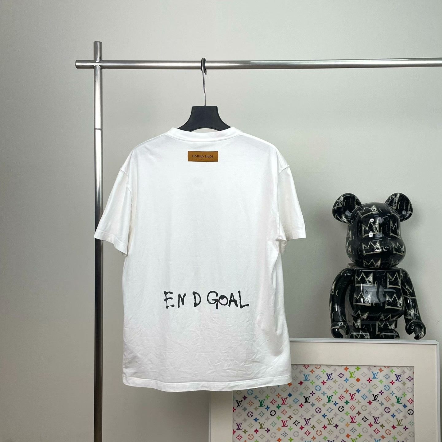 Louis Vuitton Louis Vuitton Printed Graphic T-Shirt l Men Size US L / EU 52-54 / 3 - 2 Thumbnail