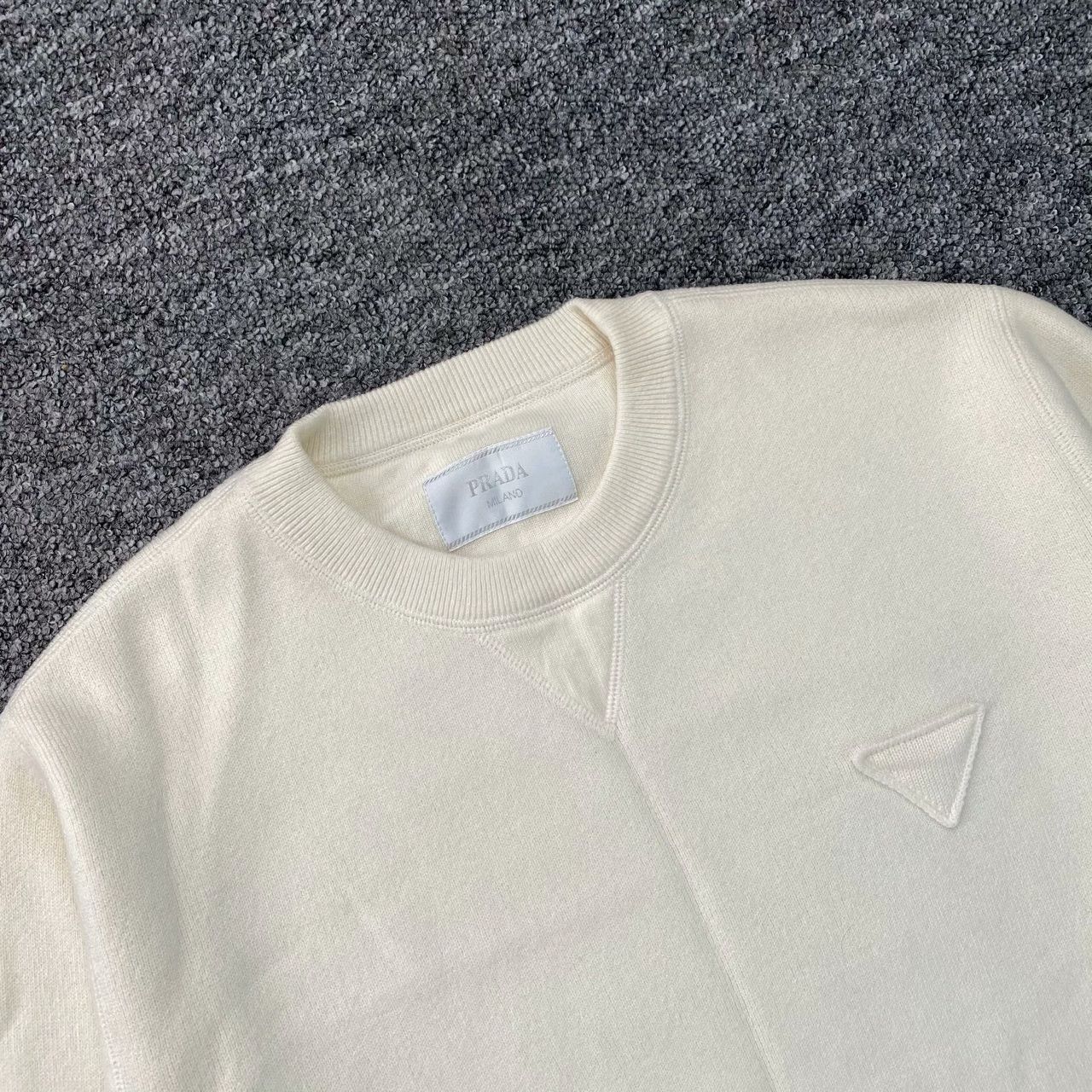 Prada Prada White Sweater l Men Size US L / EU 52-54 / 3 - 4 Thumbnail