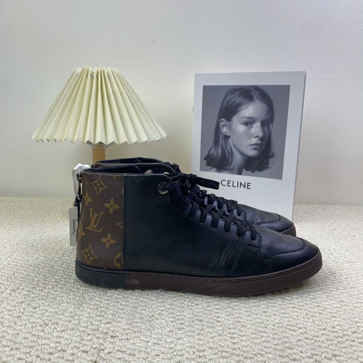 Louis Vuitton Louis Vuitton Casual Lowtop Sneakers 8 Men Size US 8 / EU 41 - 2 Thumbnail