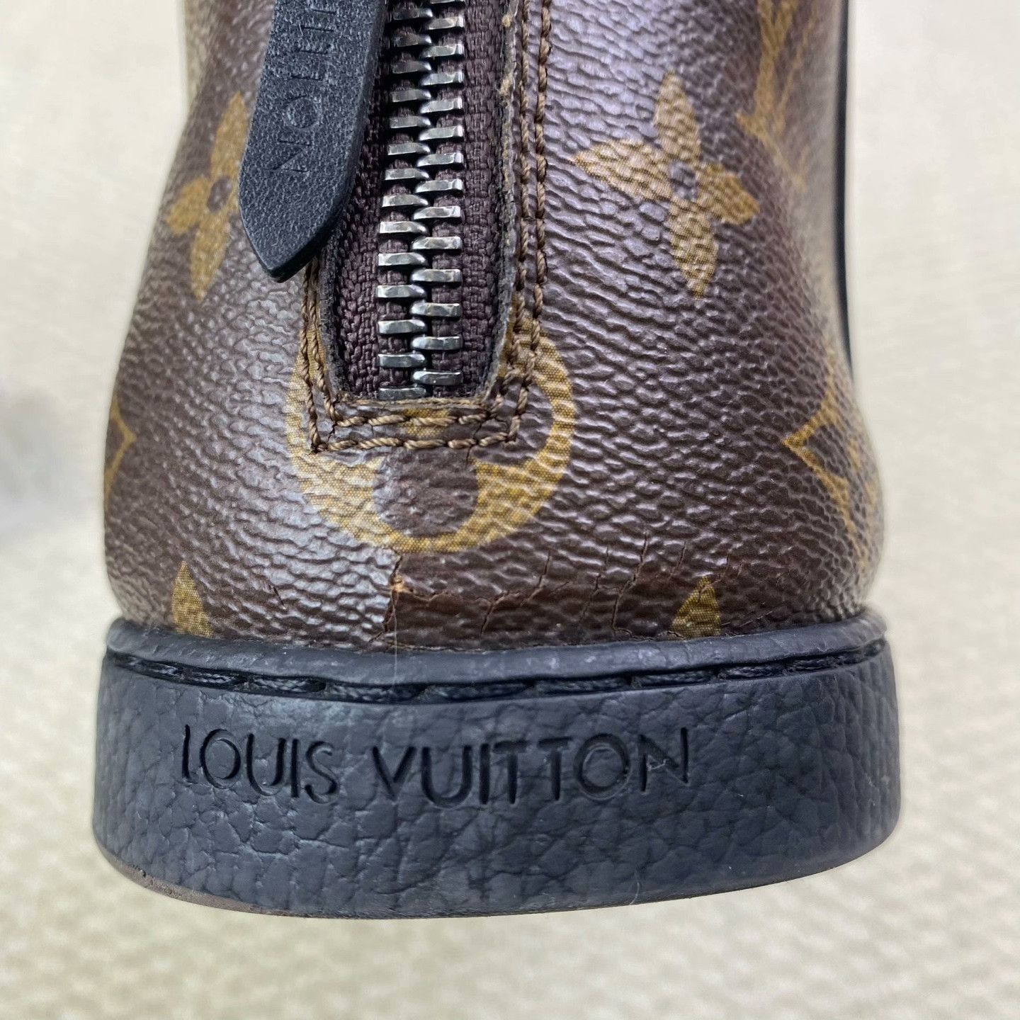 Louis Vuitton Louis Vuitton Casual Lowtop Sneakers 8 Men Size US 8 / EU 41 - 3 Thumbnail