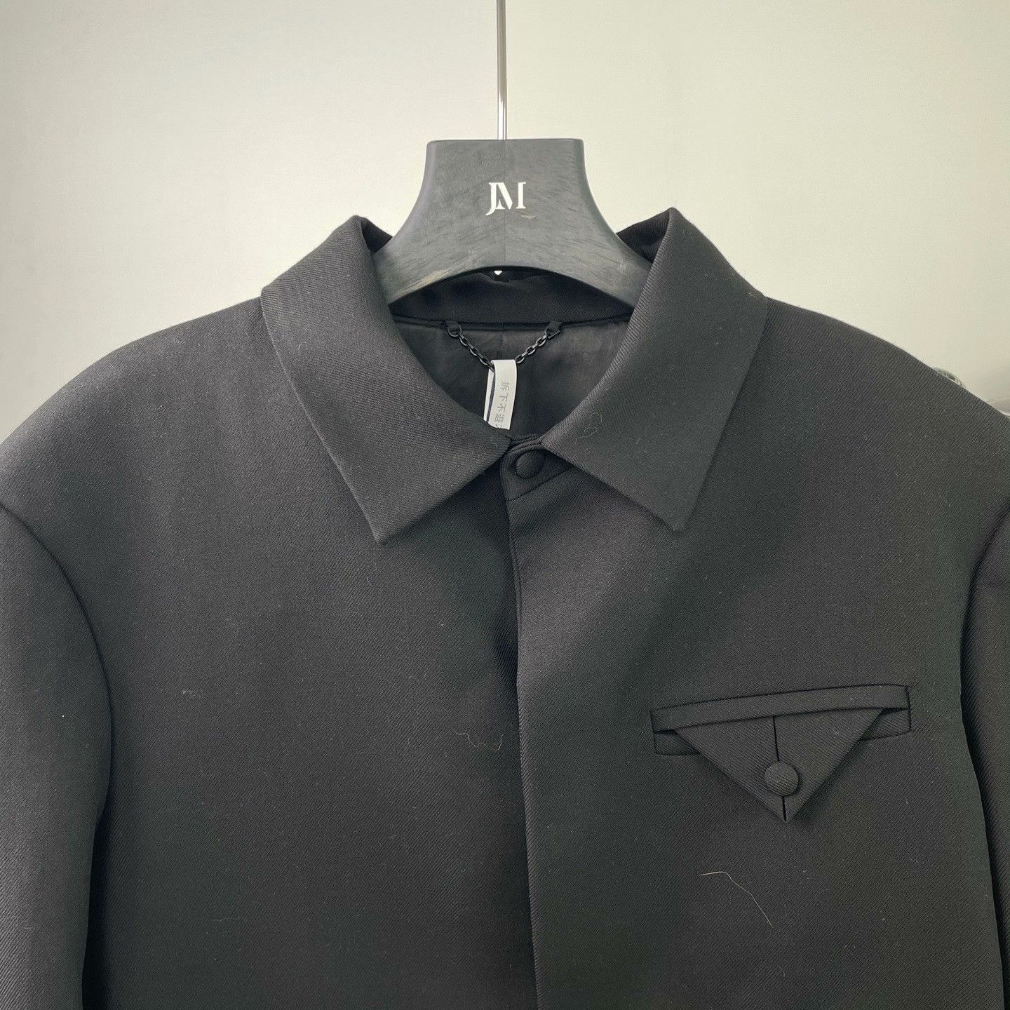 Louis Vuitton Louis Vuitton Retro Black Light Jacket xl Men Size US XL / EU 56 / 4 - 3 Thumbnail
