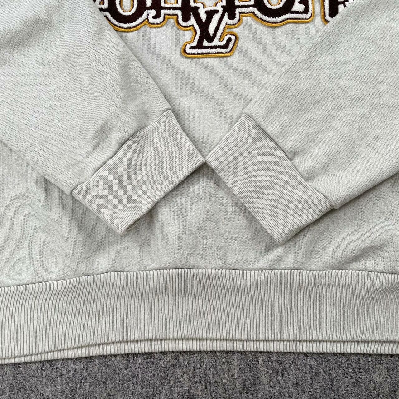 Louis Vuitton Louis Vuitton Green Hoodie m Men Size US M / EU 48-50 / 2 - 4 Thumbnail