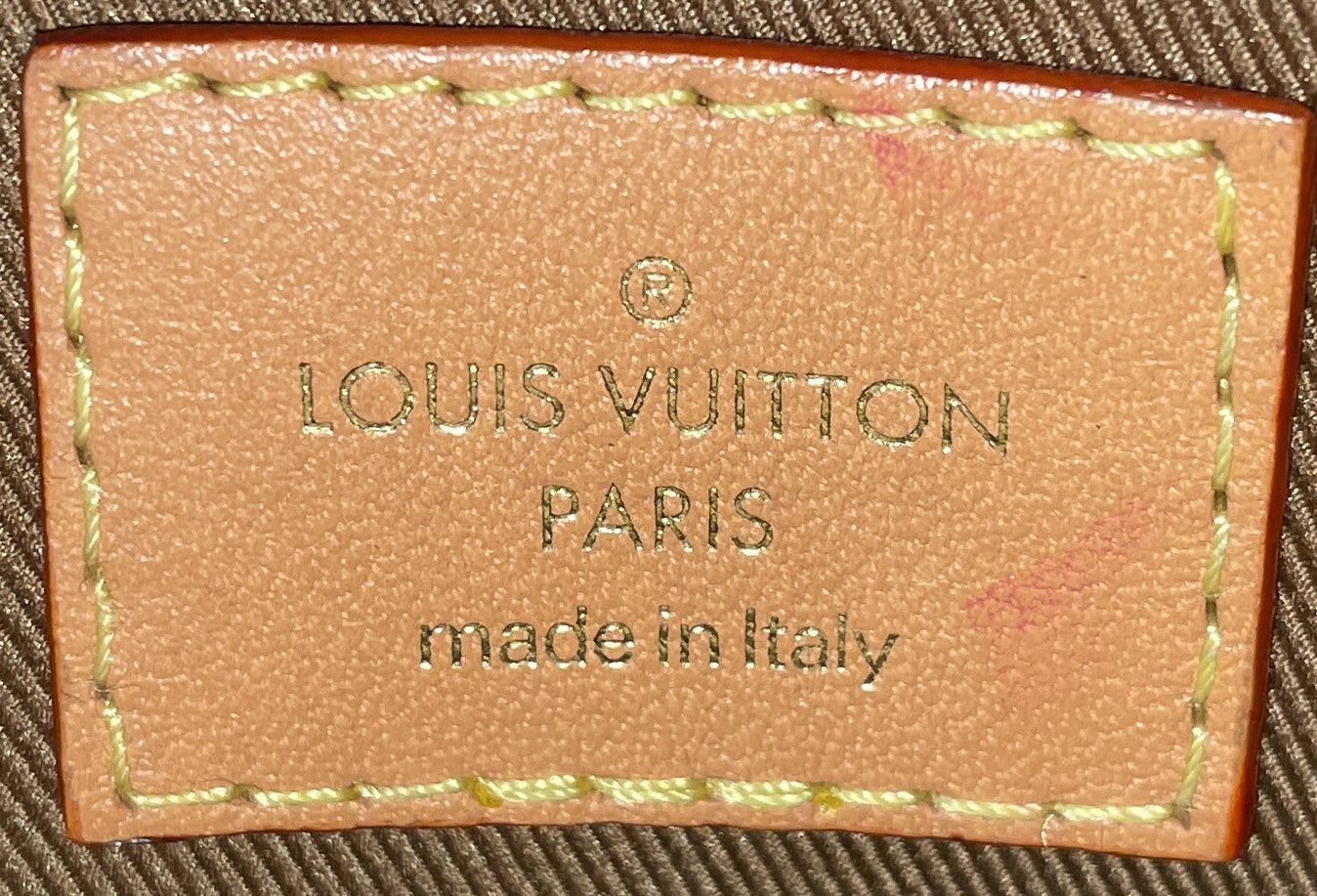 Louis Vuitton Utility Phone Sleeve Bag Size ONE SIZE - 8 Thumbnail