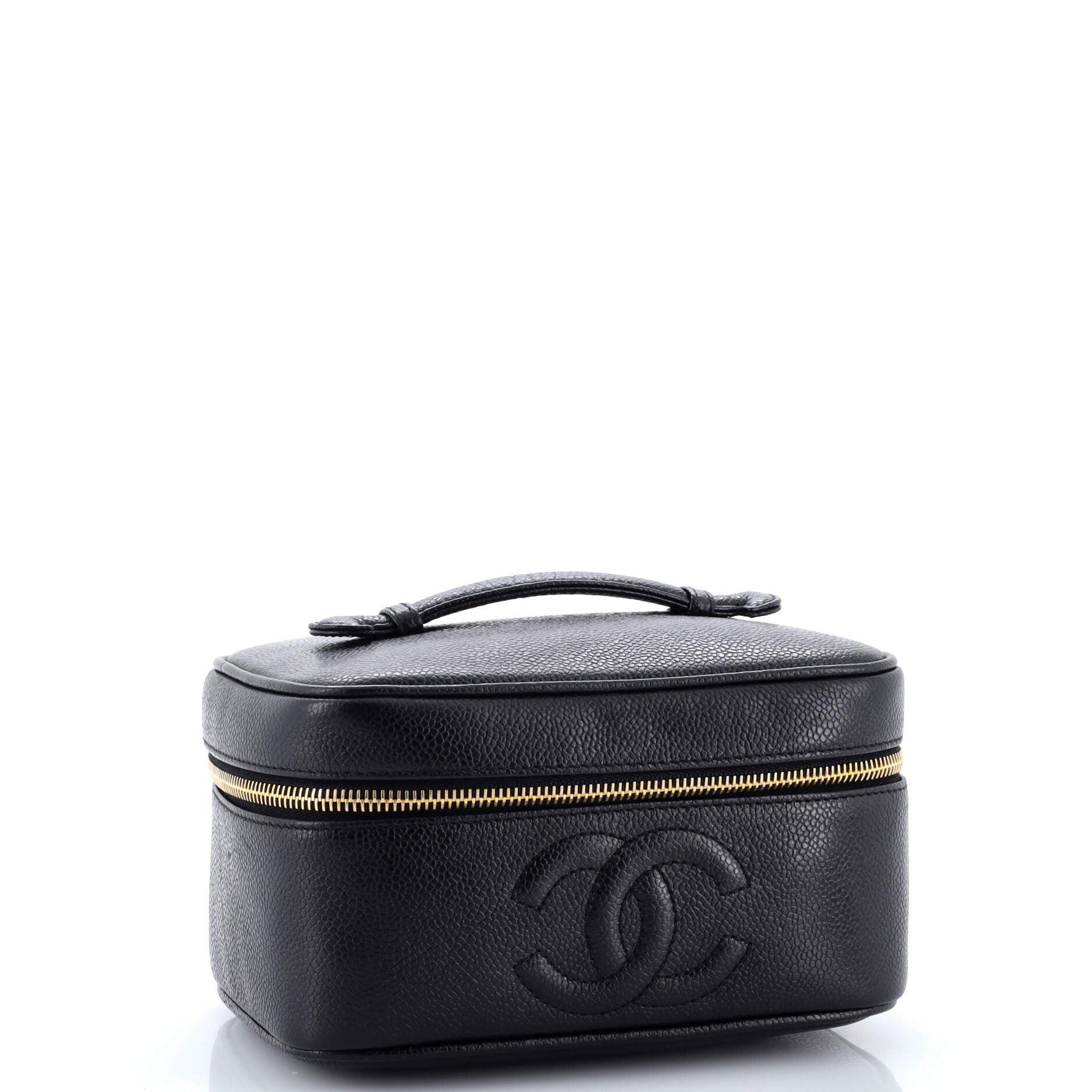 Chanel Vintage Timeless Cosmetic Case Size ONE SIZE - 3 Thumbnail