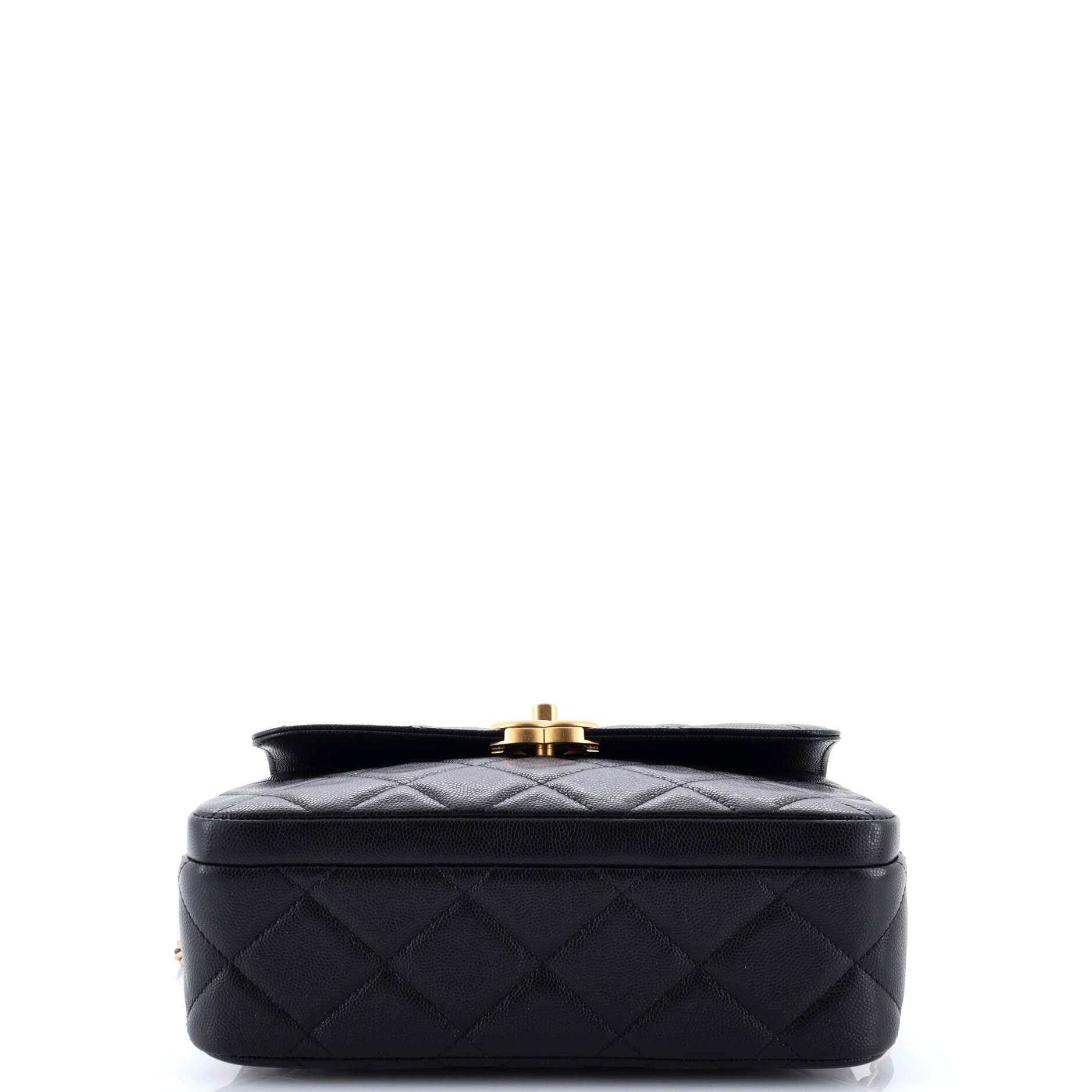Chanel CC Turnlock Chain Flap Bag Size ONE SIZE - 4 Thumbnail