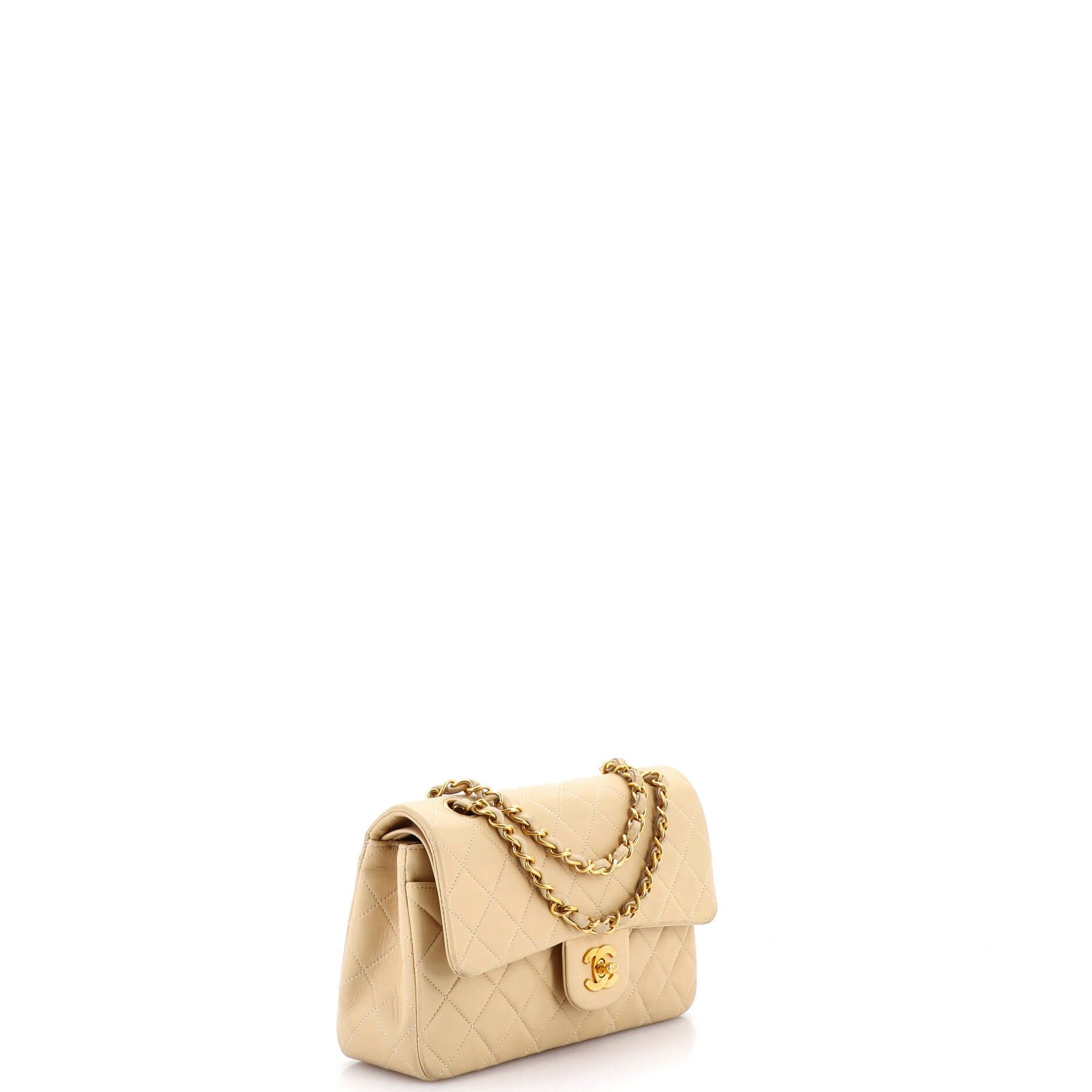 Chanel Vintage Classic Double Flap Bag Size ONE SIZE - 2 Thumbnail