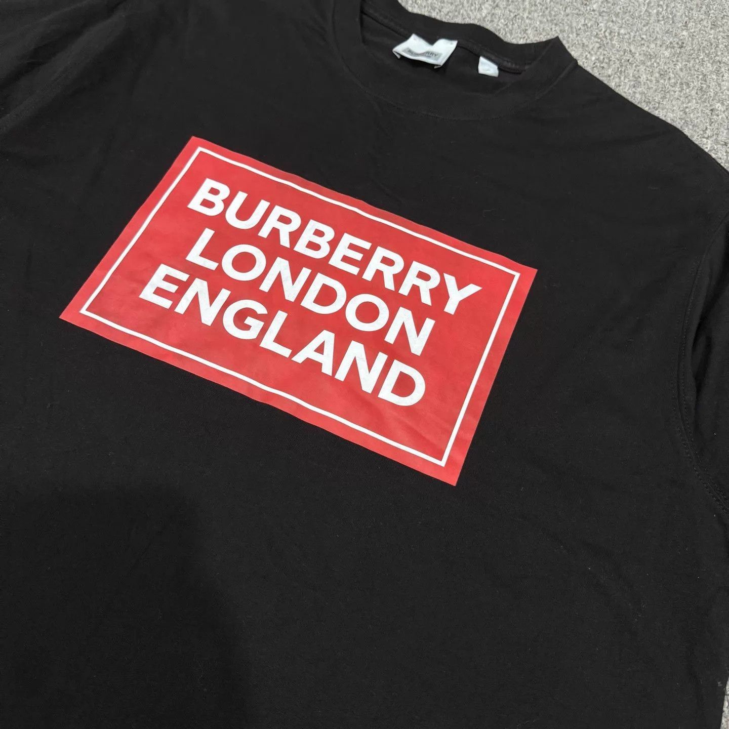 Burberry Black Short Sleeve Graphic T-Shirt Size US M / EU 48-50 / 2 - 3 Thumbnail