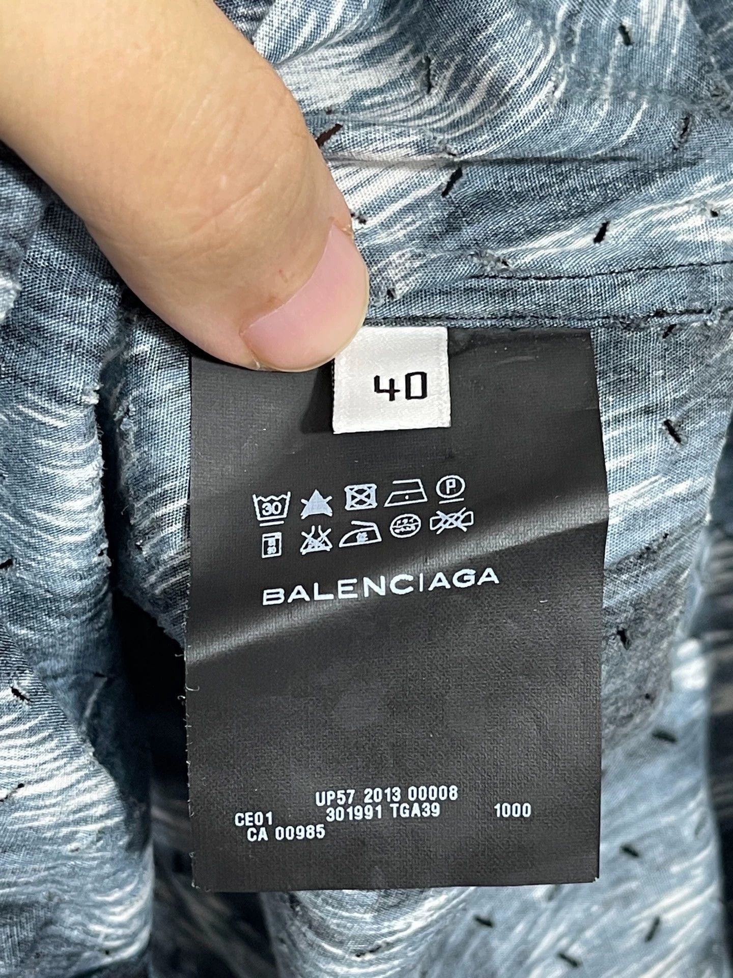 Balenciaga Multi-Color Abstract Print Long Sleeve Button-Up Shirt Size US M / EU 48-50 / 2 - 6 Thumbnail