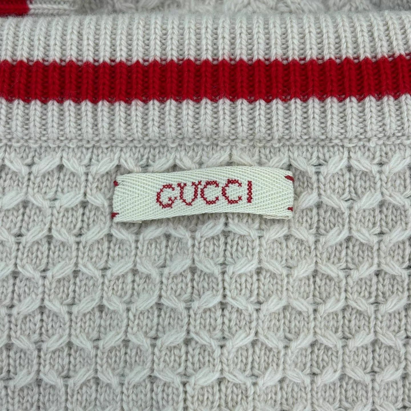 Gucci Beige Cable Knit Cardigan with Red Trim Size US M / EU 48-50 / 2 - 7 Thumbnail