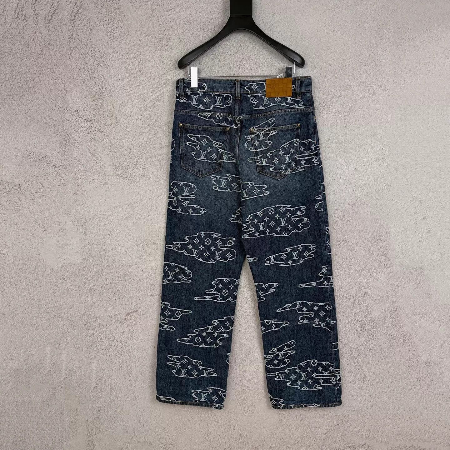 Louis Vuitton Blue Denim Jeans with White Cloud Pattern Size 30 Size US 30 / EU 46 - 2 Thumbnail