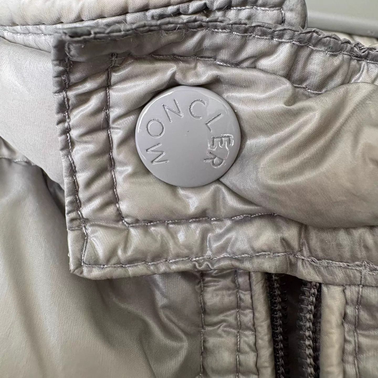 Moncler Green Puffer Vest with Zip Closure and Pockets Size US M / EU 48-50 / 2 - 7 Thumbnail