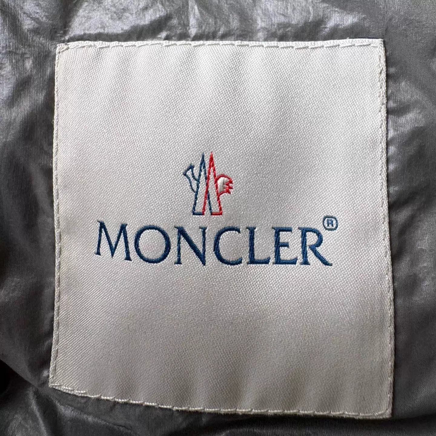 Moncler Green Puffer Vest with Zip Closure and Pockets Size US M / EU 48-50 / 2 - 3 Thumbnail