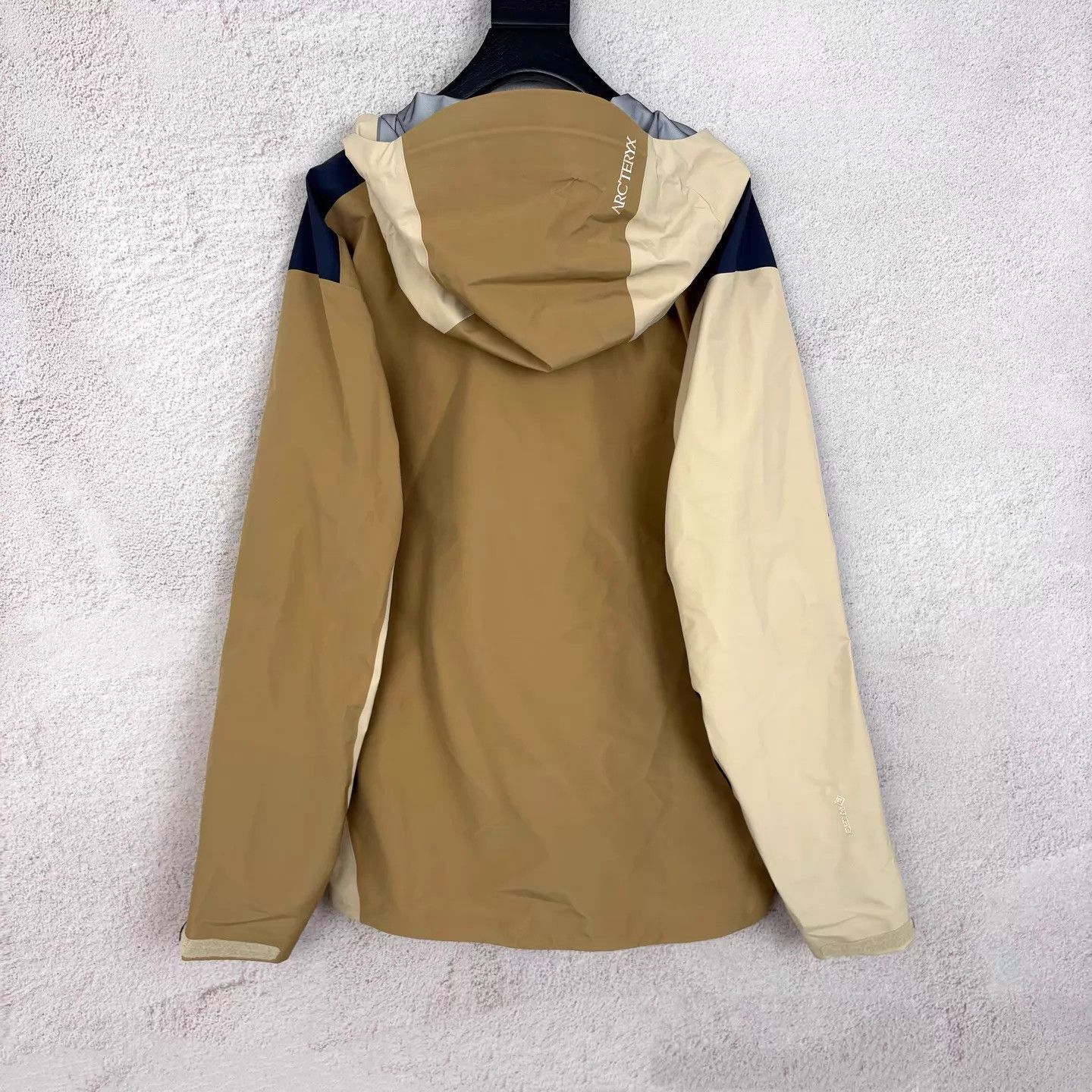 Arc'teryx Multi-Colored Hooded Zip-Up Jacket Size L Size US L / EU 52-54 / 3 - 2 Thumbnail