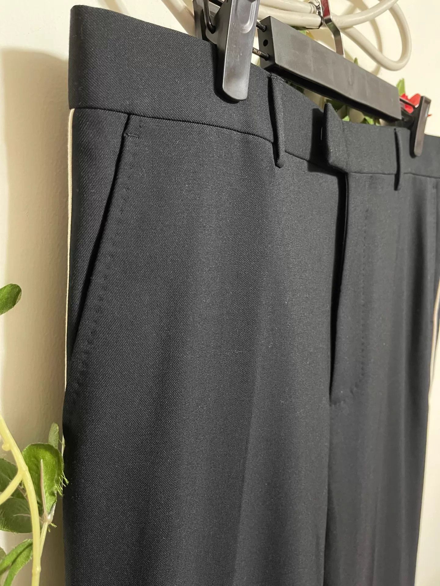 Gucci Black Casual Pants with White Side Stripes Size US 34 / EU 50 - 3 Thumbnail