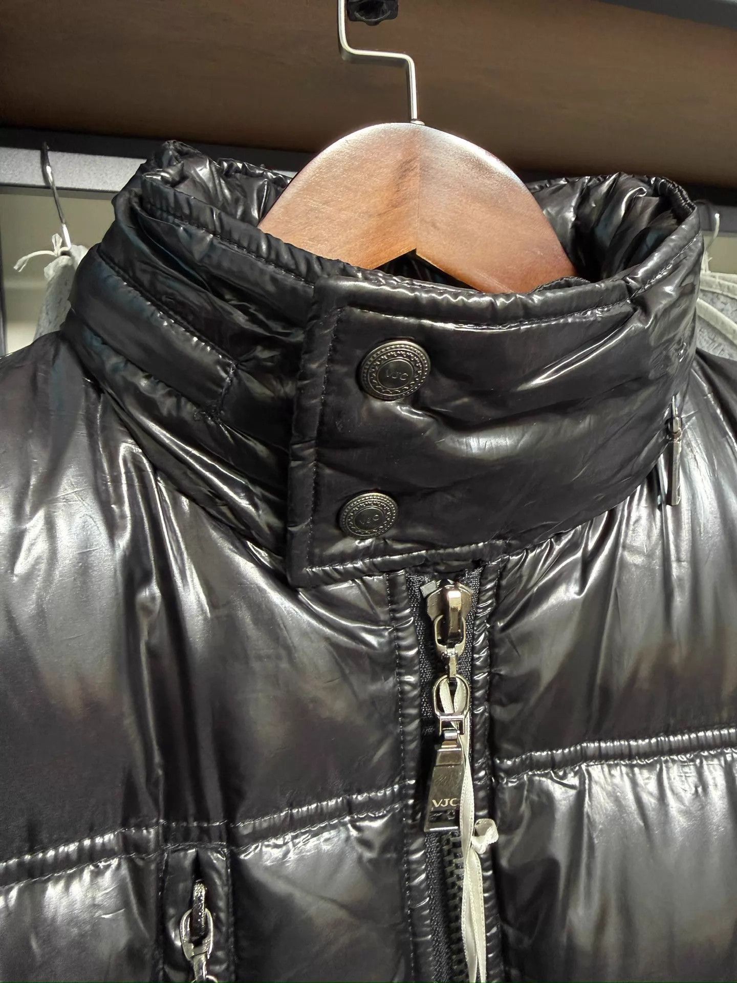 Versace Black Puffer Jacket with High Collar and Zip Pockets Size US L / EU 52-54 / 3 - 3 Thumbnail