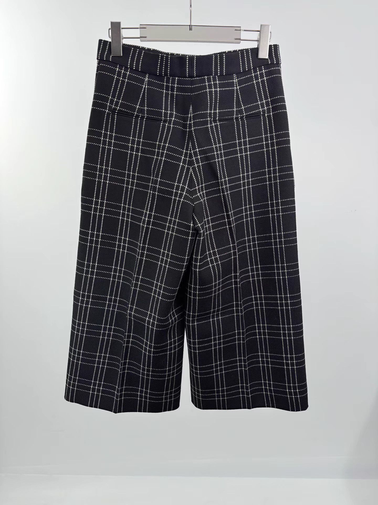Dior Black Plaid High-Waisted Shorts Size 36 Size US 36 / EU 52 - 2 Thumbnail