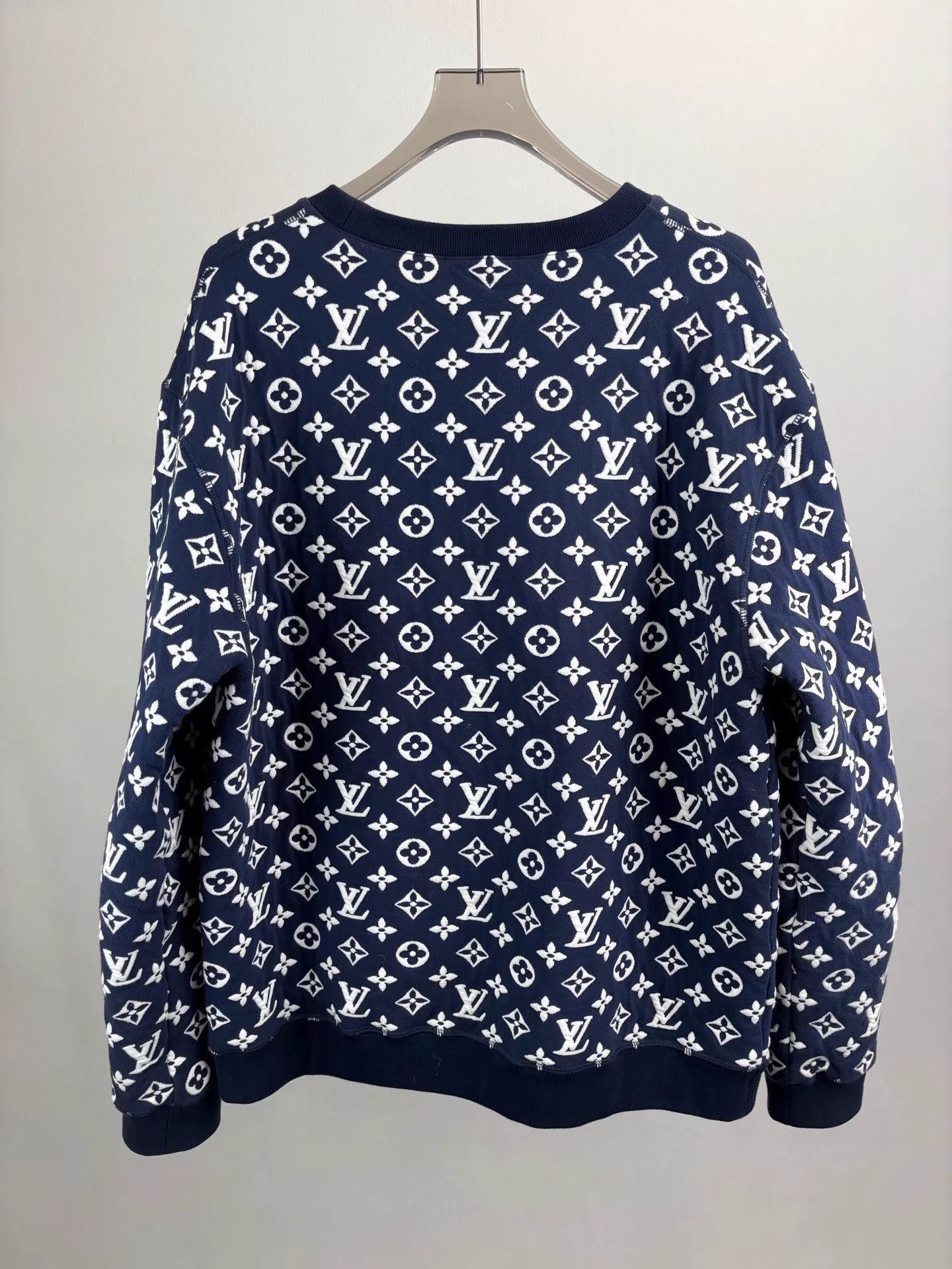 Louis Vuitton Blue Patterned Long-Sleeve Sweatshirt XXL Size US XXL / EU 58 / 5 - 2 Thumbnail