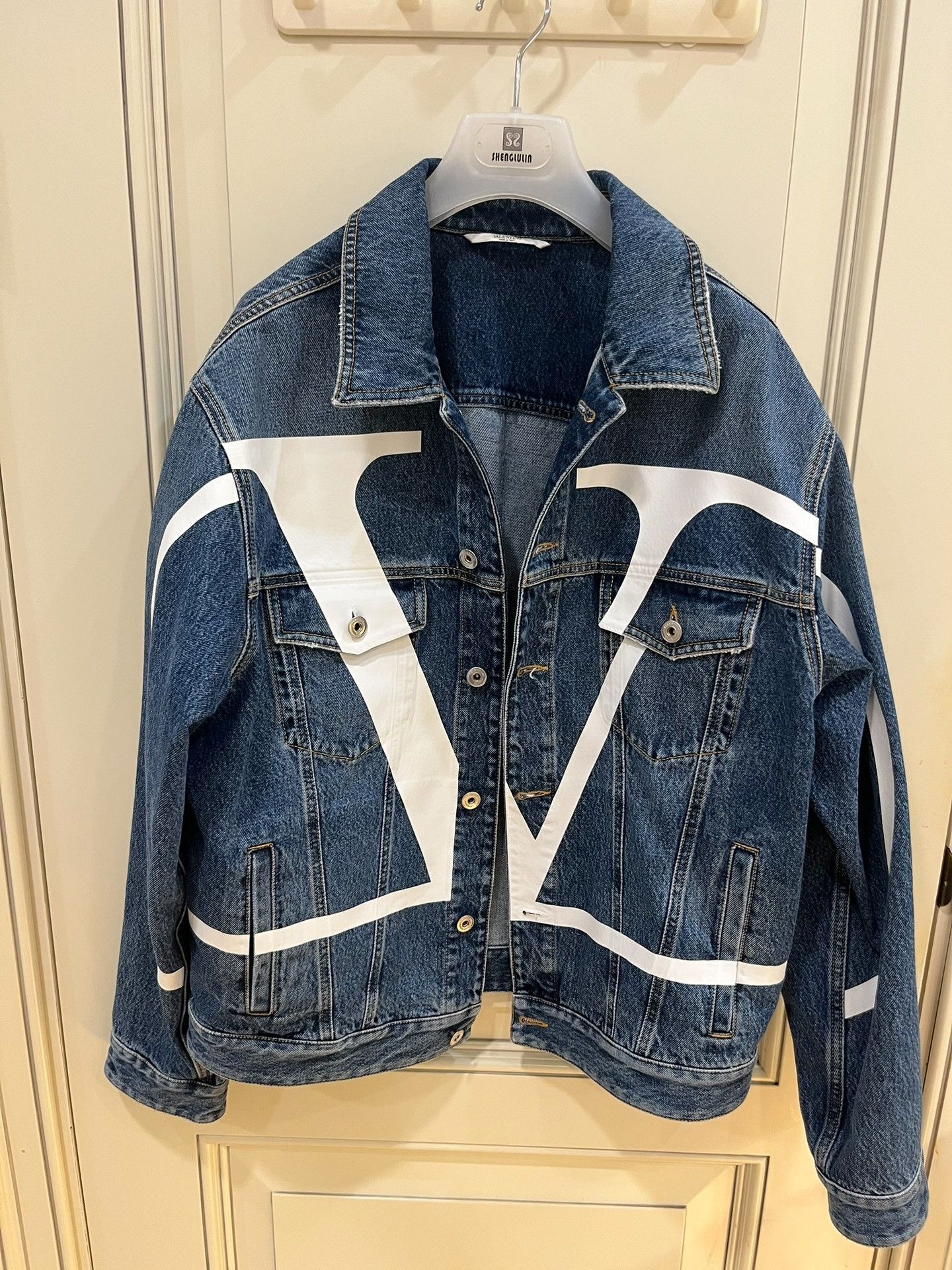 Valentino Valentino Large V Logo Denim Jacket Size US S / EU 44-46 / 1 - 4 Thumbnail
