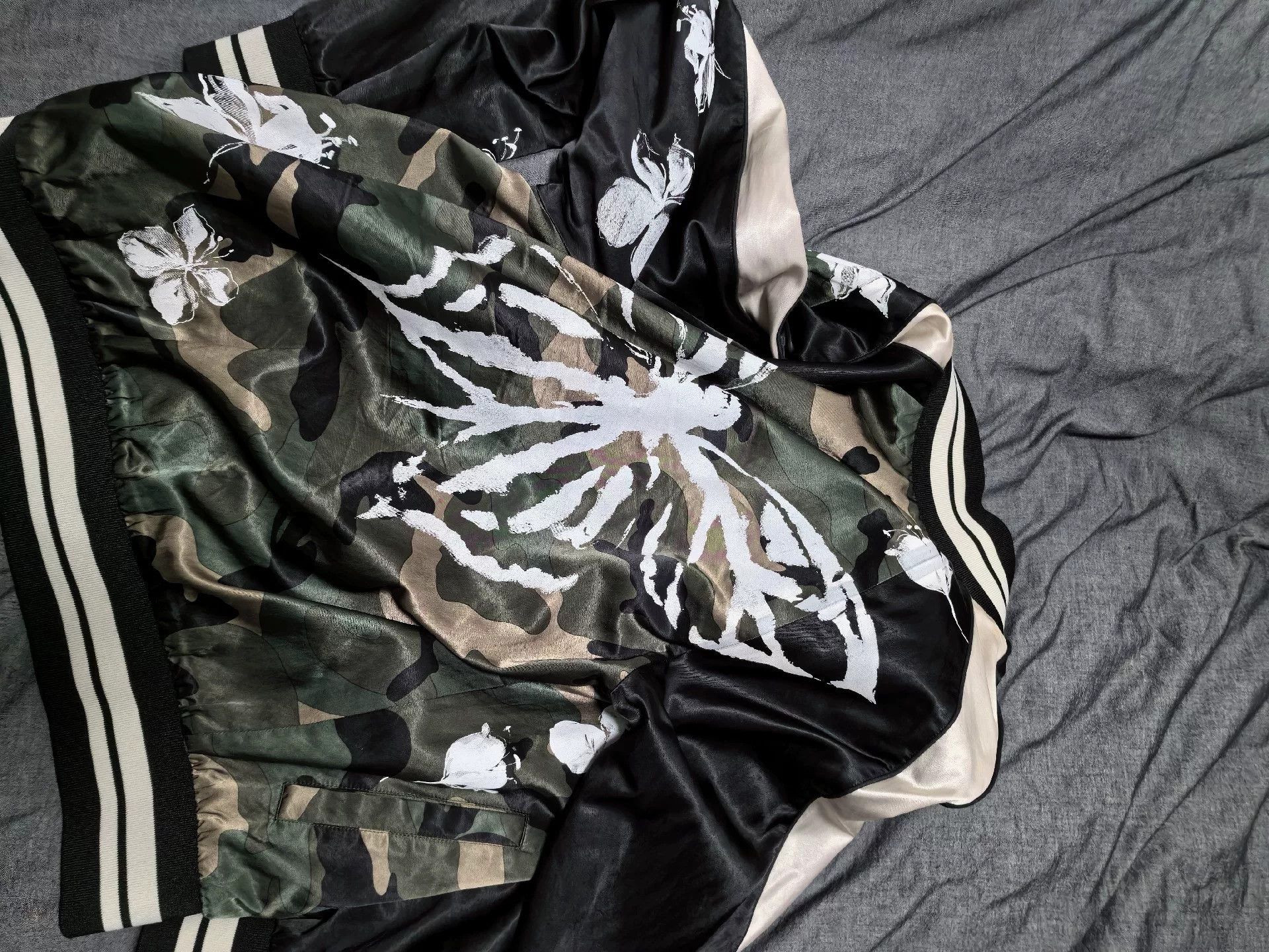 Valentino Valentino Camouflage Butterfly Jacket Size US S / EU 44-46 / 1 - 6 Thumbnail