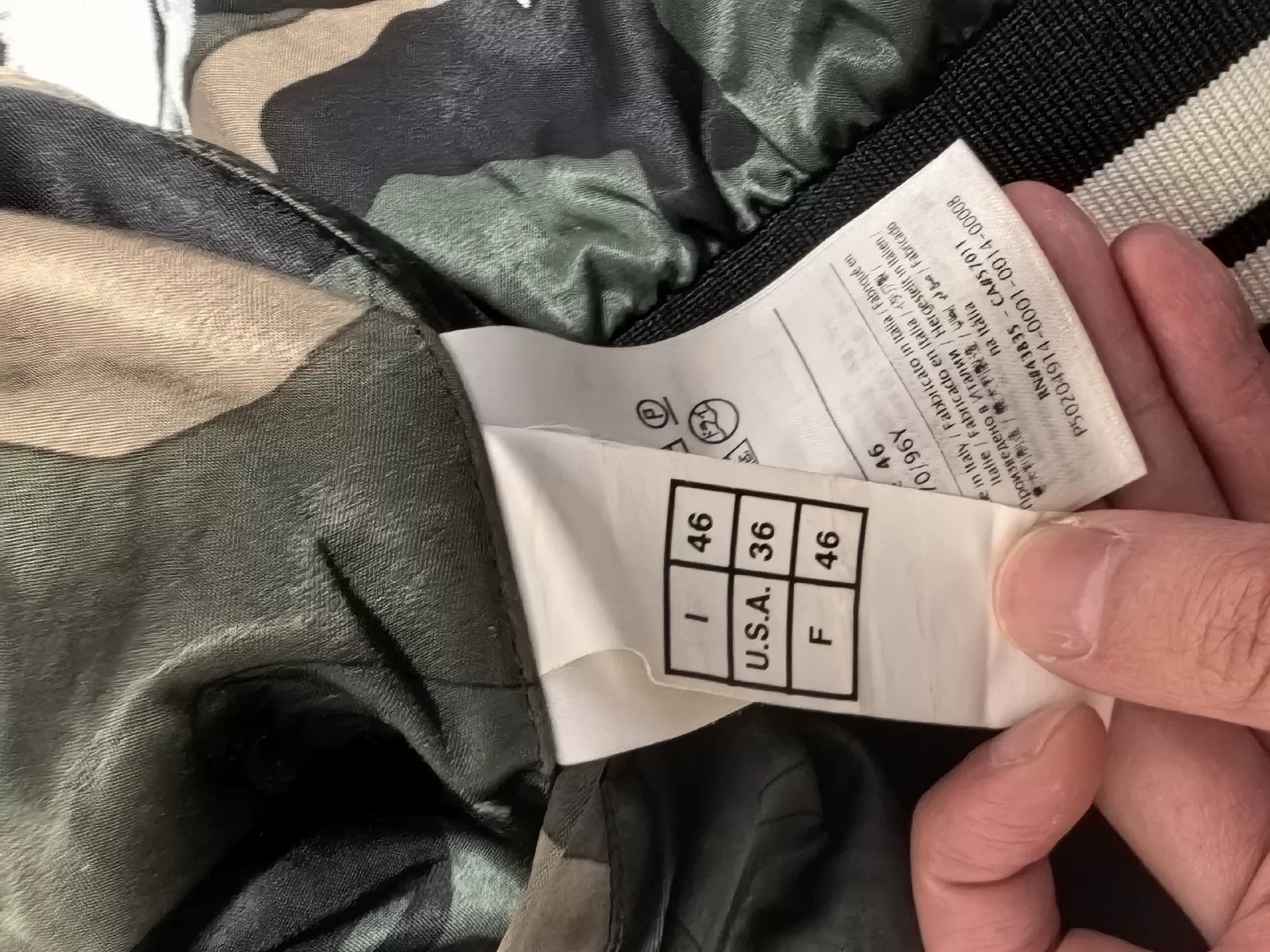 Valentino Valentino Camouflage Butterfly Jacket Size US S / EU 44-46 / 1 - 5 Thumbnail