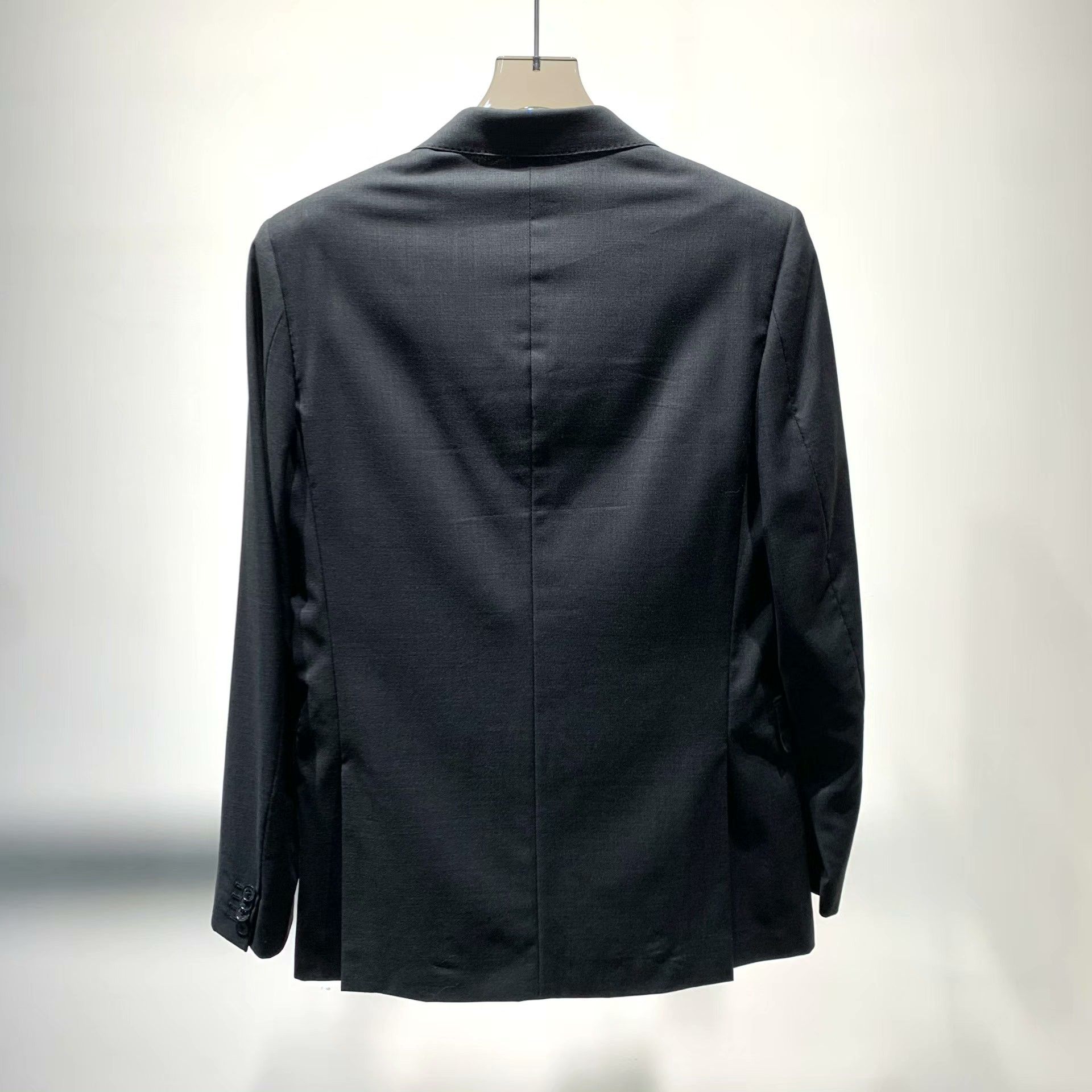 Valentino Valentino Single-Breasted Suit Jacket Size US S / EU 44-46 / 1 - 7 Thumbnail