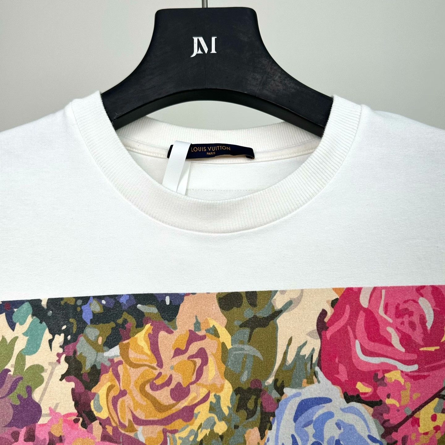 Louis Vuitton Louis Vuitton Floral Printed T-Shirt m Men Size US M / EU 48-50 / 2 - 3 Thumbnail