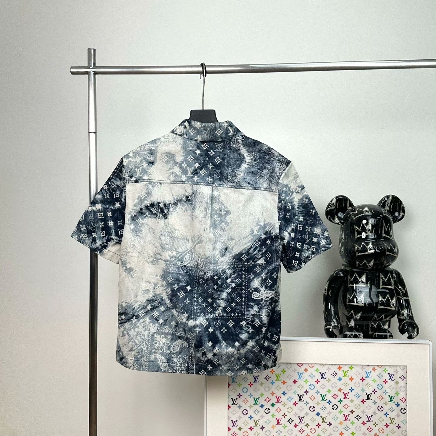Louis Vuitton Louis Vuitton Retro Tie-Dye Multi T-Shirt l Men Size US L / EU 52-54 / 3 - 2 Thumbnail