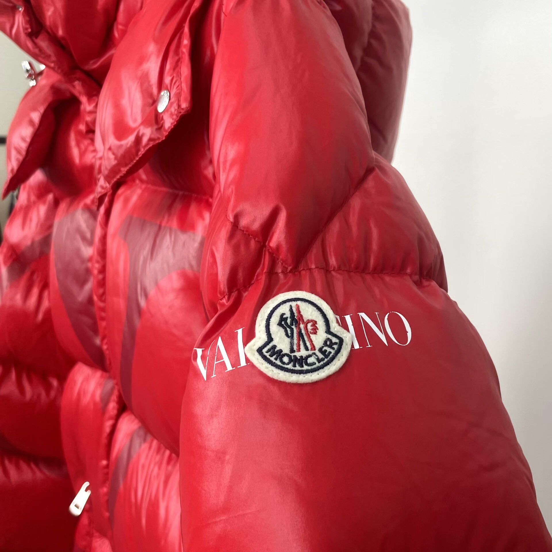 Moncler Moncler Down Cropped Red Down Jacket M Women Size M / US 6-8 / IT 42-44 - 3 Thumbnail