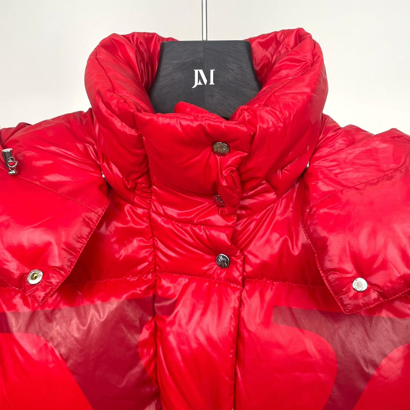 Moncler Moncler Down Cropped Red Down Jacket M Women Size M / US 6-8 / IT 42-44 - 2 Thumbnail