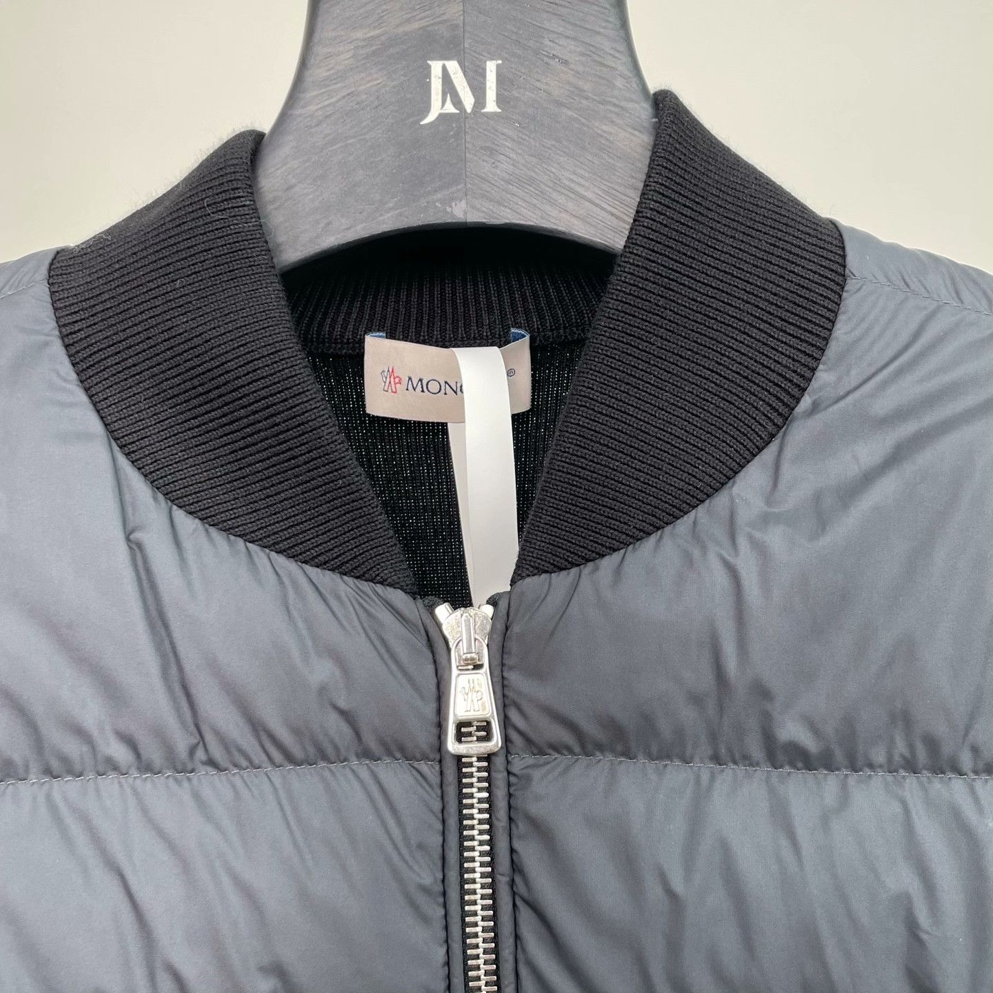 Moncler Moncler Casual Down Down Jacket L Women Size L / US 10 / IT 46 - 2 Thumbnail