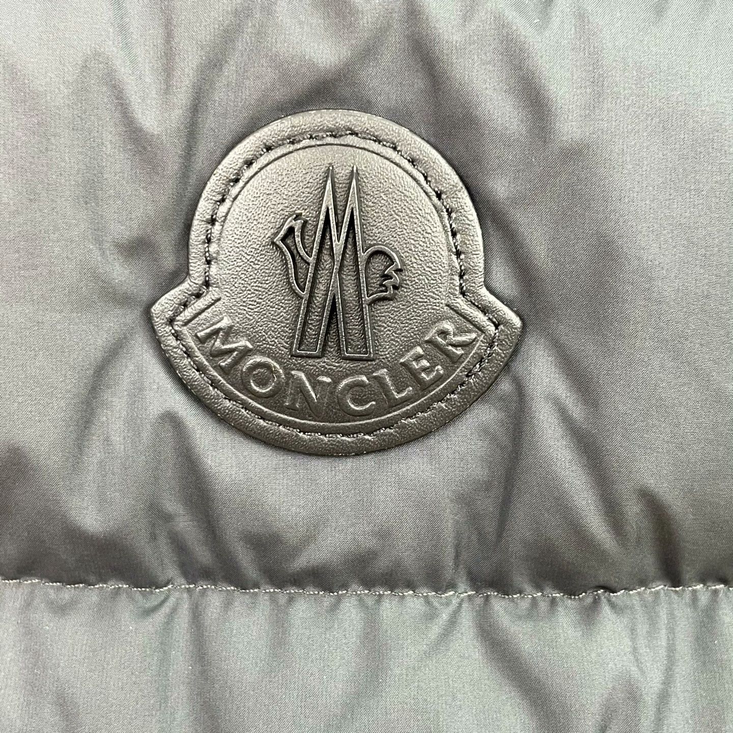 Moncler Moncler Casual Down Down Jacket L Women Size L / US 10 / IT 46 - 4 Thumbnail