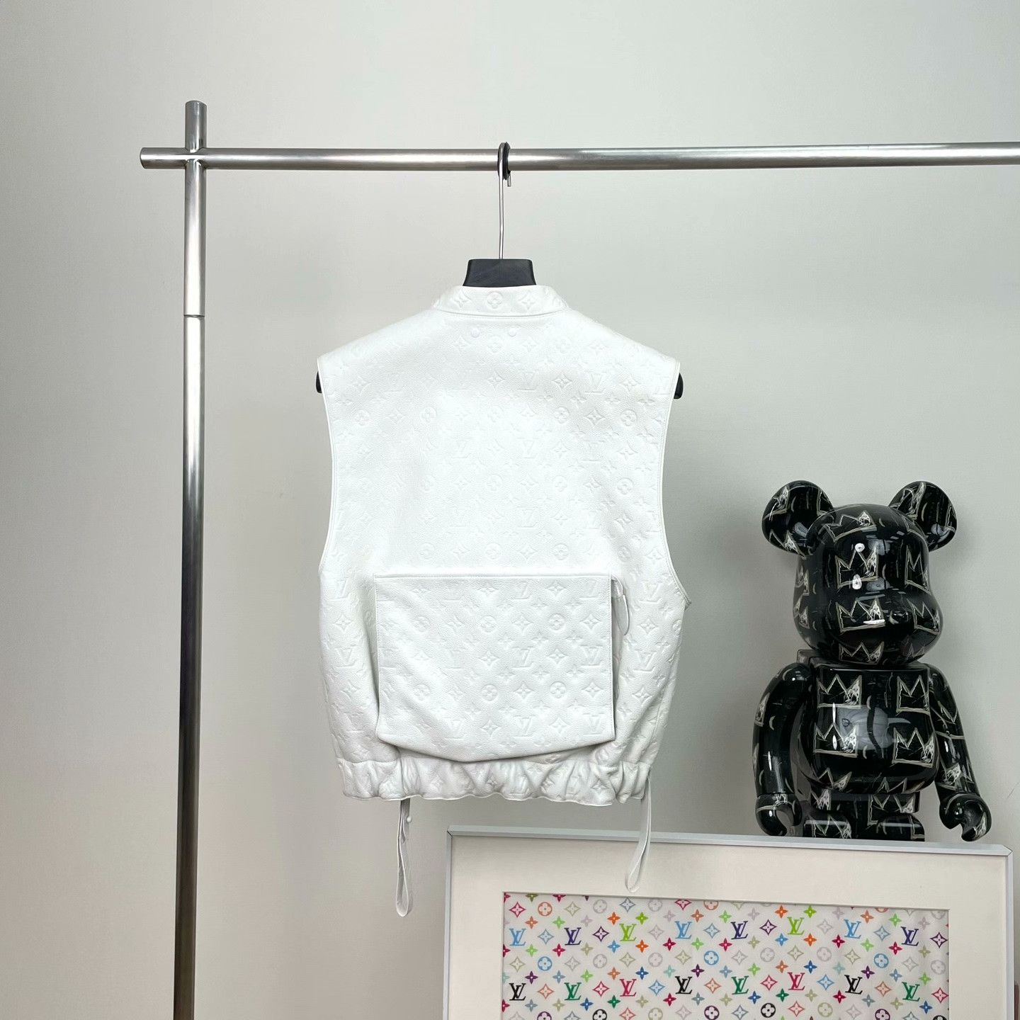 Louis Vuitton Louis Vuitton White Tank Top l Men Size US L / EU 52-54 / 3 - 2 Thumbnail