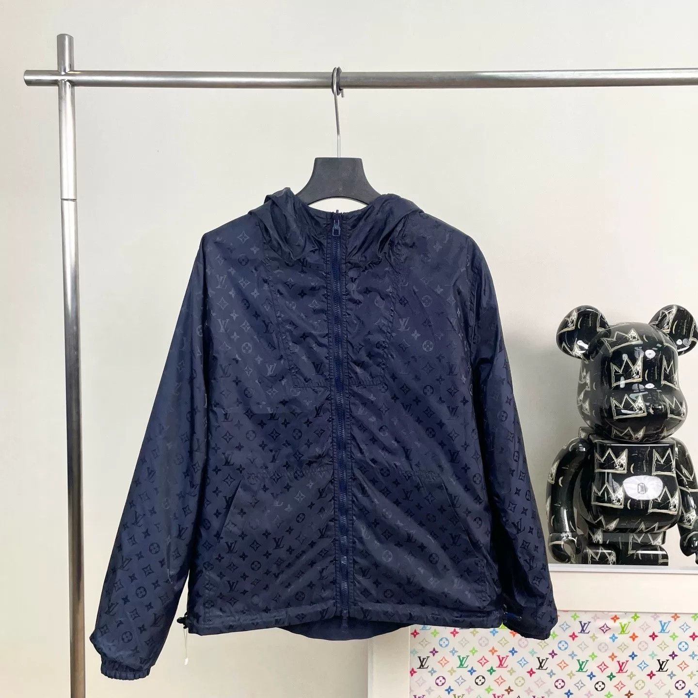 Louis Vuitton Louis Vuitton Retro Jacket M Women Size M / US 6-8 / IT 42-44 - 2 Thumbnail