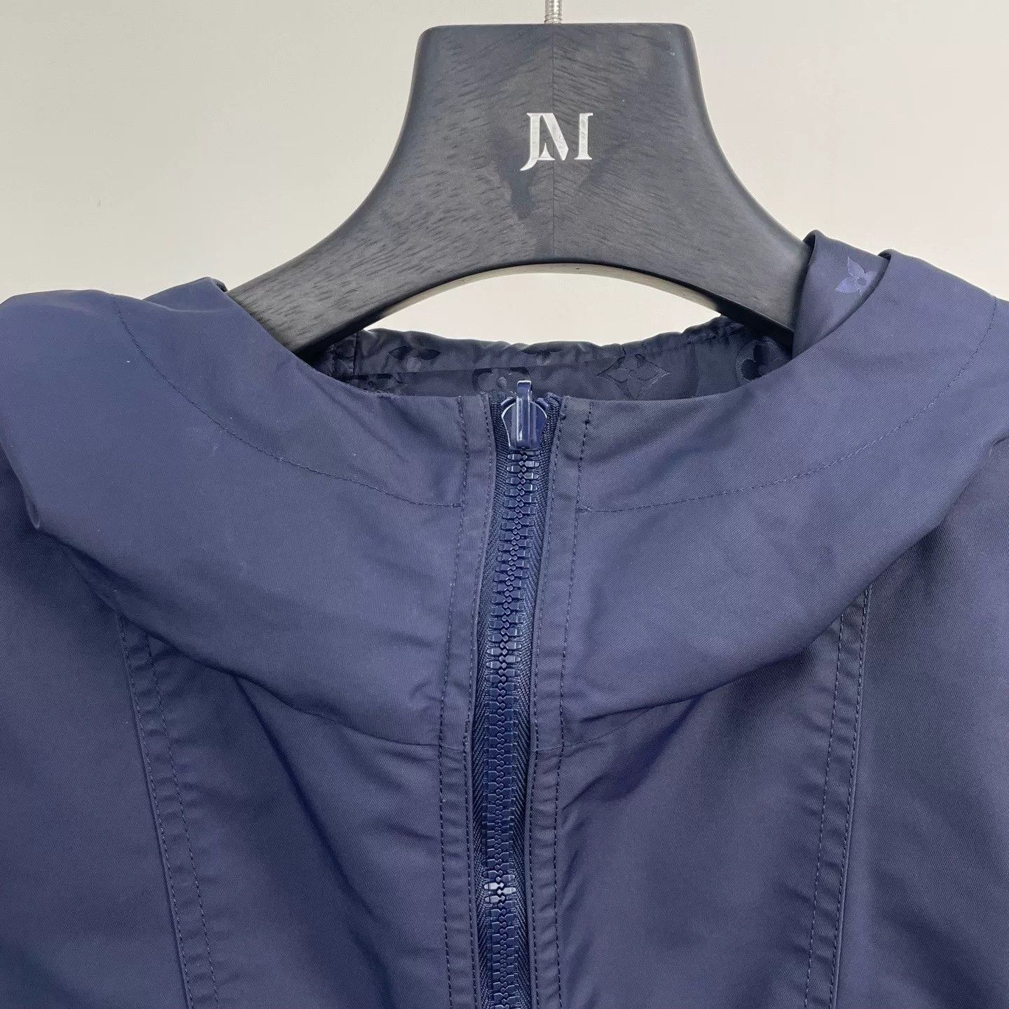 Louis Vuitton Louis Vuitton Retro Jacket M Women Size M / US 6-8 / IT 42-44 - 3 Thumbnail