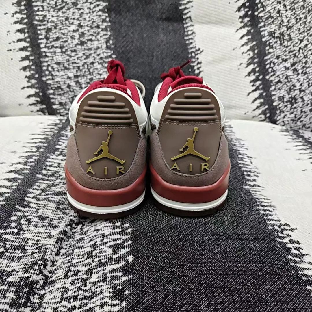 Jordan Brand Jordan Brand AIR JORDAN Limited Red Lowtop Sneakers 10 Men Size US 10 / EU 43 - 6 Thumbnail