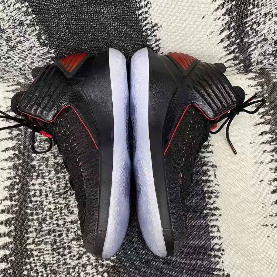Jordan Brand Jordan Brand AIR JORDAN Black Lowtop Sneakers 8 Men Size US 8 / EU 41 - 4 Thumbnail