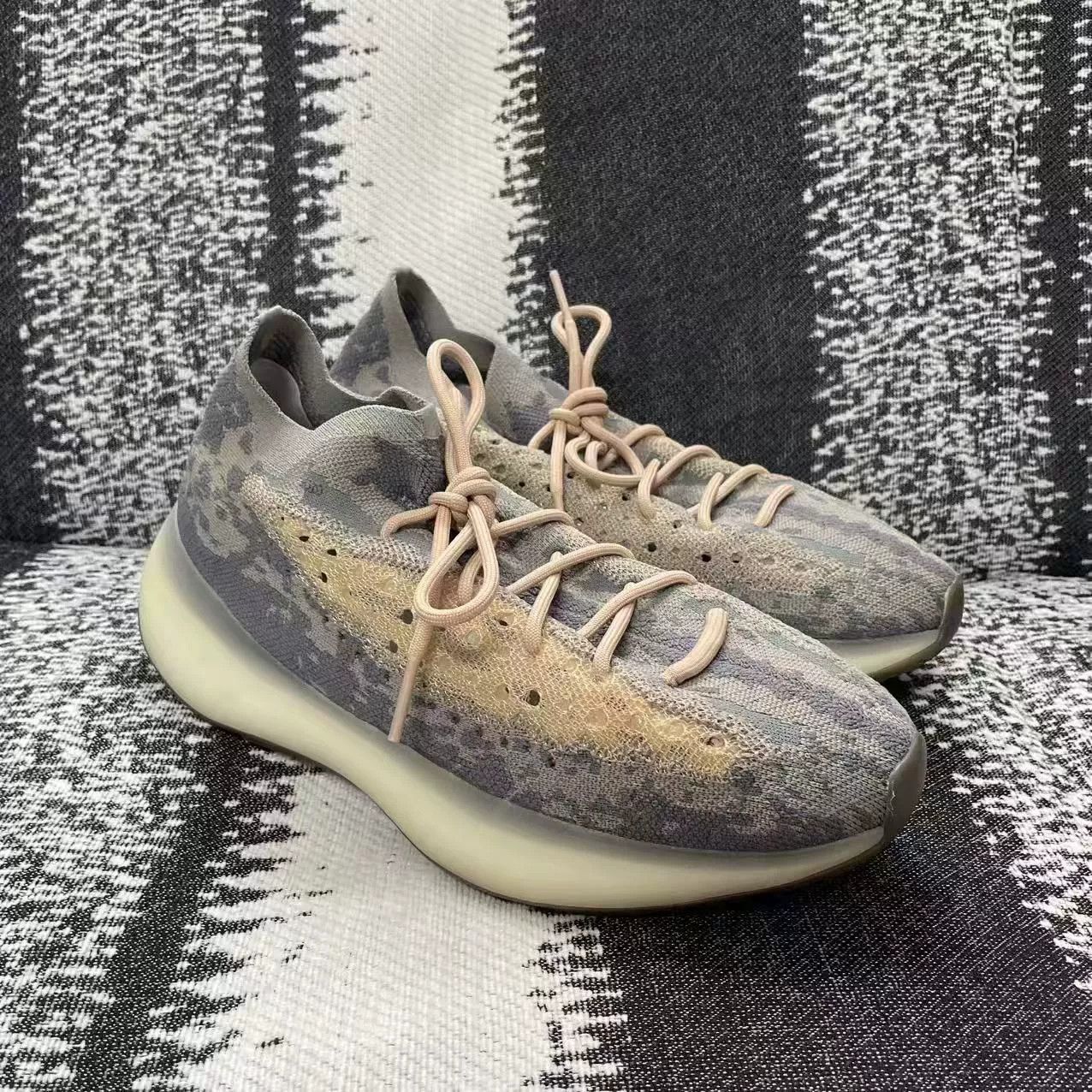Adidas Adidas YEEZY Gray Lowtop Sneakers 13 Men Size US 13 / EU 46 - 3 Thumbnail