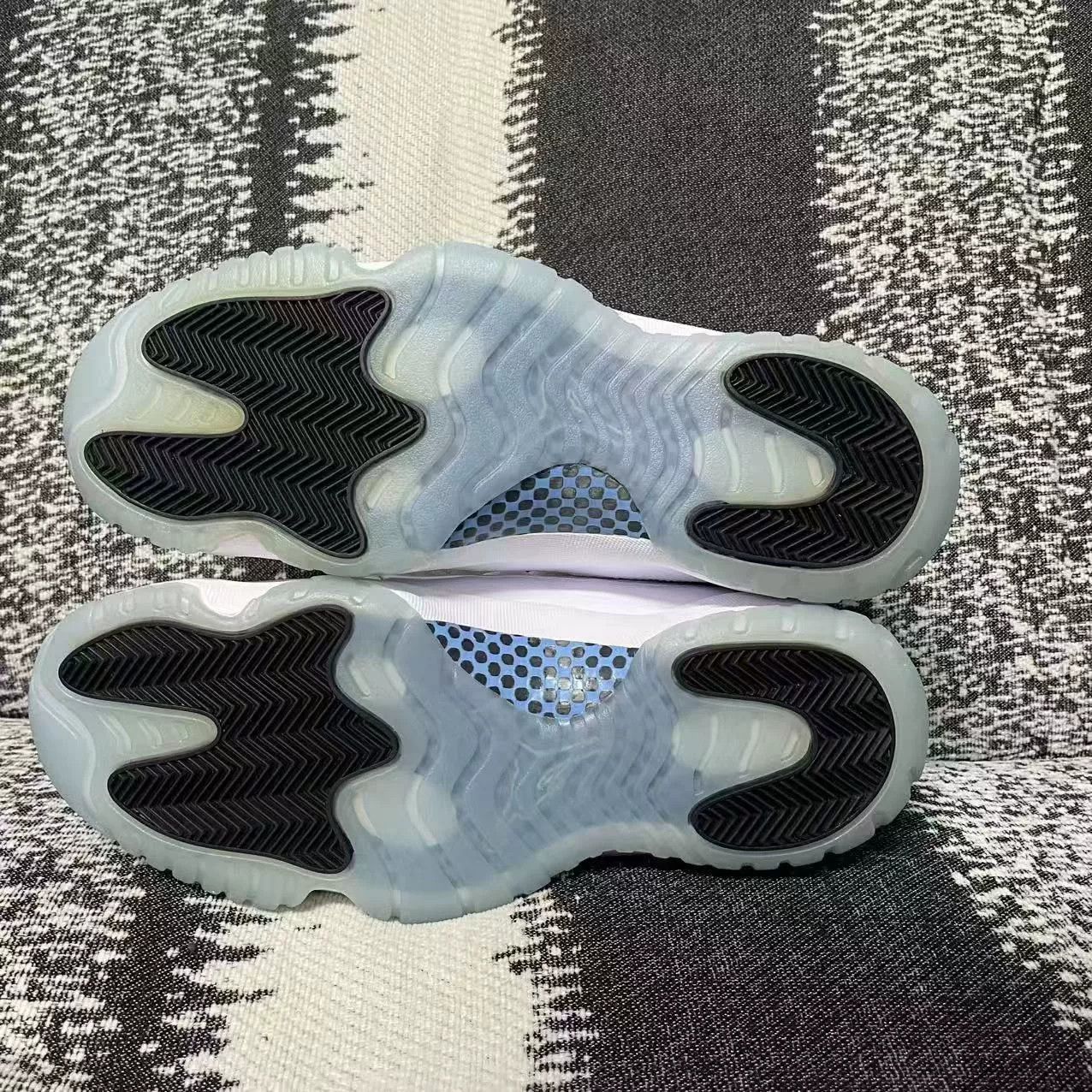 Jordan Brand Jordan Brand AIR JORDAN Blue Lowtop Sneakers 12 Men Size US 12 / EU 45 - 7 Thumbnail