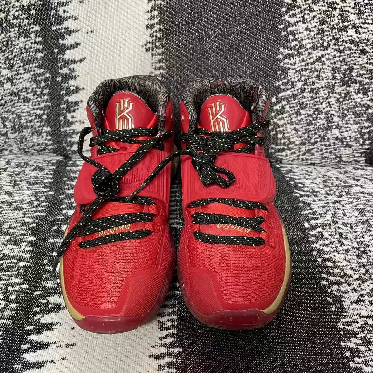 Nike Nike KYRIE Red Lowtop Sneakers 5.5 Men Size US 5.5 / EU 38 - 2 Thumbnail